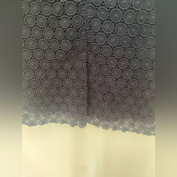 Cynthia Rowley navy lace skirt size 4 100% cotton - Picture 4 of 7